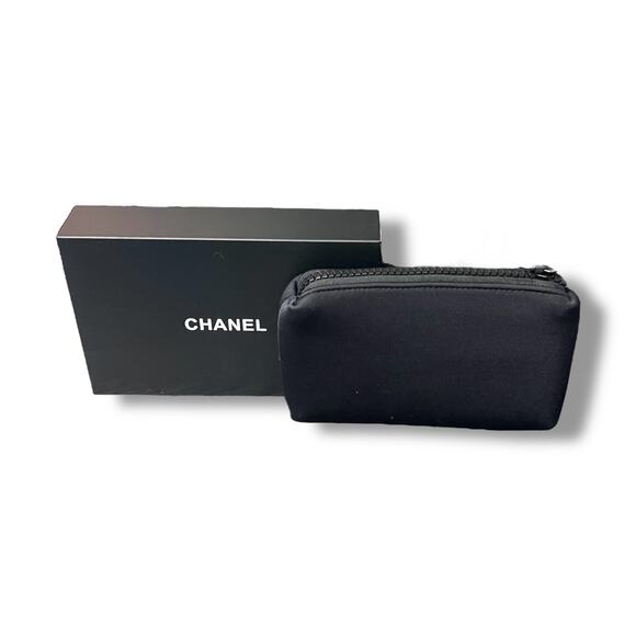 Black Chanel Neoprene Cosmetic Pouch - New In Box - Picture 4 of 8